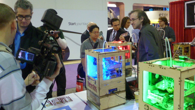 How to Use Twitter to Create a Buzz at Trade and Consumer Shows
