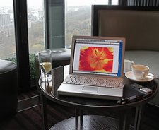 10 Twitter Tips for Hotels 10 Twitter Tips for Hotels