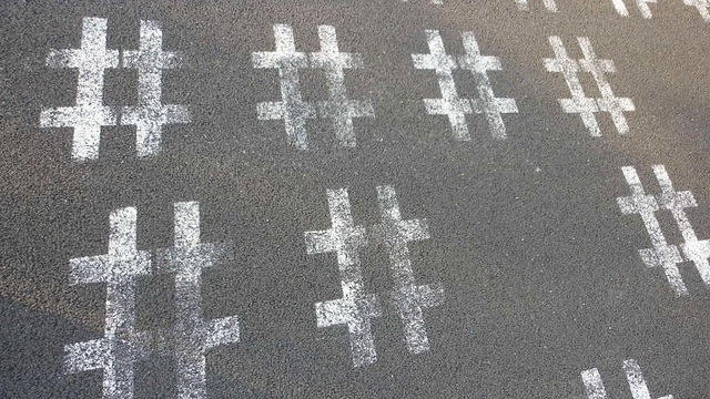 hashtag-graffiti
