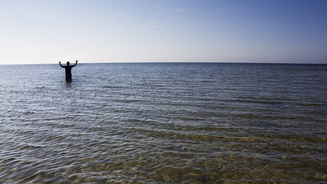 water horizon silhouette