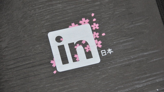 LinkedIn flower logo