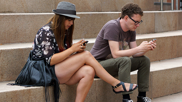 texting pair